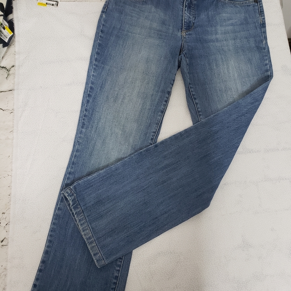 AK Anne Klein Sopisticate Modern Boot Jeans sz 8. - Picture 5 of 8